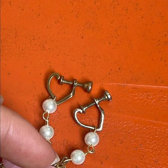 Vintage Elegant Pink and Gold Heart Drop screw on Earrings - Picture 3 of 3